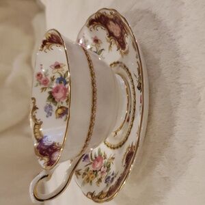 Tuscan Windsor Burgundy Teacup and Saucer Floral & Gilt English Bone China